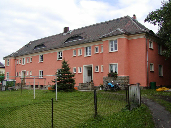 Sanierung:  Mehrfamilienhaus in Ronneburg